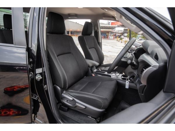 2018 Toyota Hilux Revo 2.4 DOUBLE CAB Prerunner E Plus Pickup รูปที่ 5